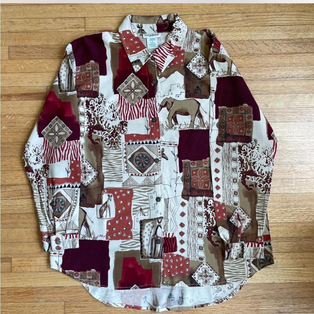 Unique Vintage Travel Smith Button Down Shirt -
Size Medium